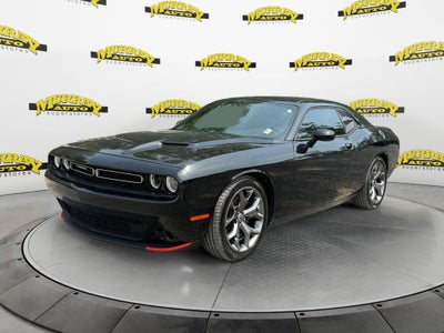 2017 Dodge Challenger SXT