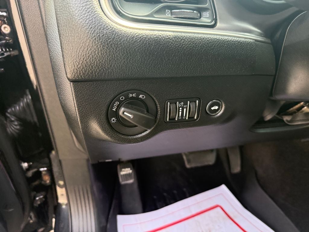 2017 Dodge Challenger SXT
