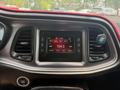 2017 Dodge Challenger SXT