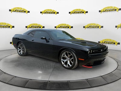 2017 Dodge Challenger SXT