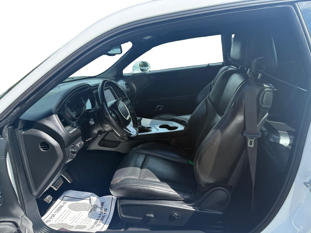 2021 Dodge Challenger SXT