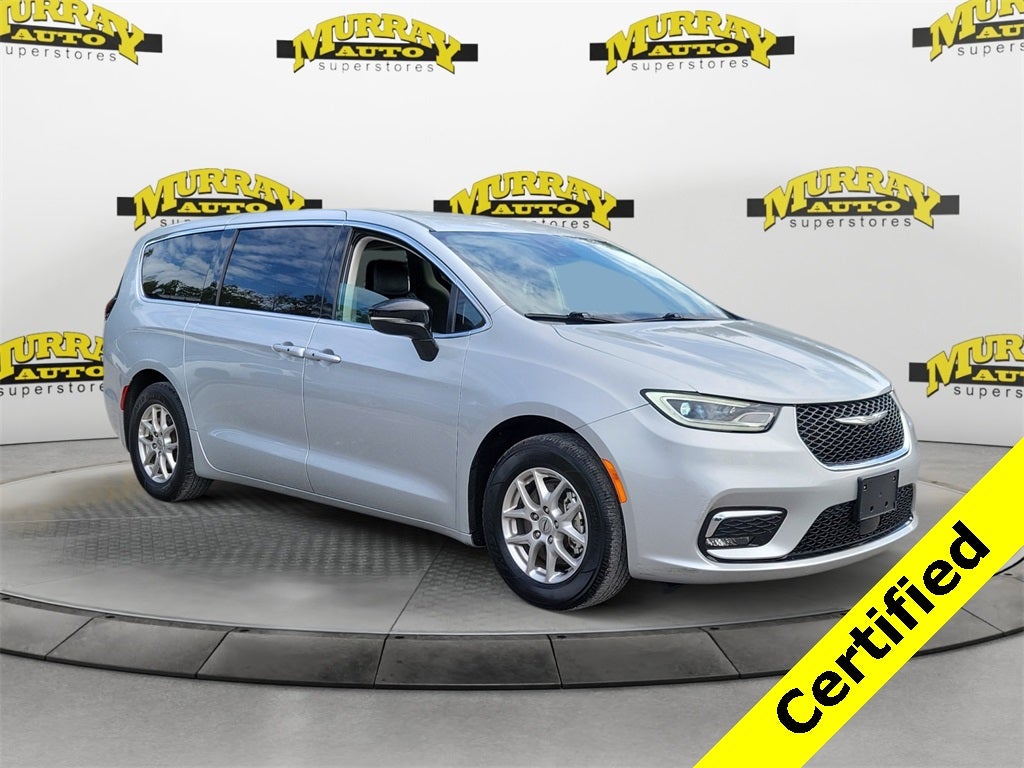 2024 Chrysler Pacifica Touring L