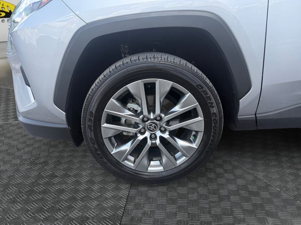 2022 Toyota RAV4 XLE Premium