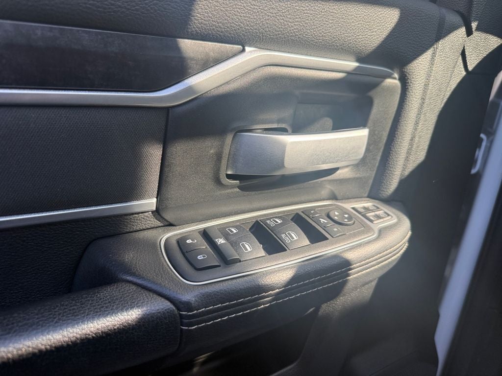 2024 RAM 3500 Big Horn Crew Cab 4x4 8' Box