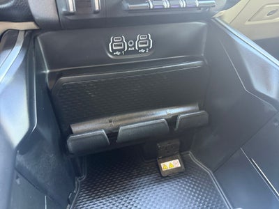 2021 RAM 3500 Big Horn Crew Cab 4x4 8' Box