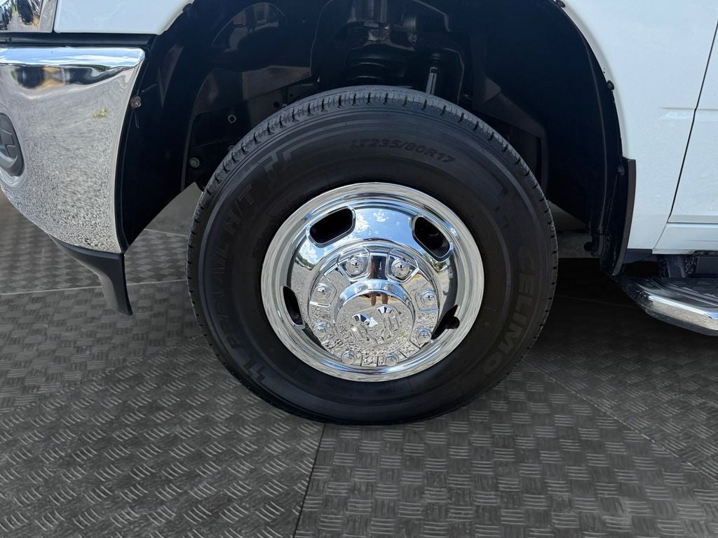2024 RAM 3500 Big Horn Crew Cab 4x4 8' Box