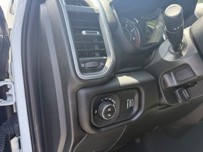 2024 RAM 3500 Big Horn Crew Cab 4x4 8' Box