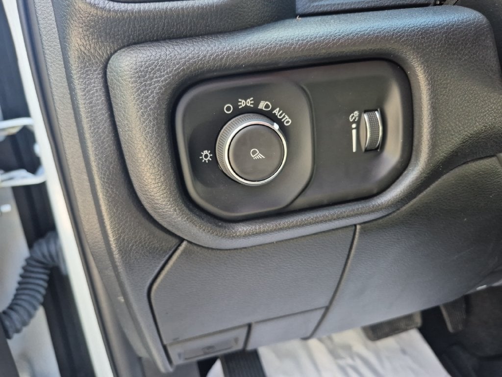 2024 RAM 2500 Tradesman Crew Cab 4x4 6'4' Box