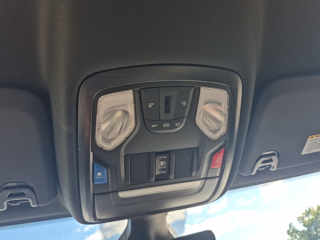 2024 RAM 2500 Tradesman Crew Cab 4x4 6'4' Box