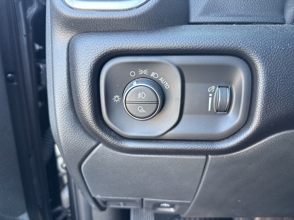 2022 RAM 2500 Big Horn Crew Cab 4x4 6'4' Box