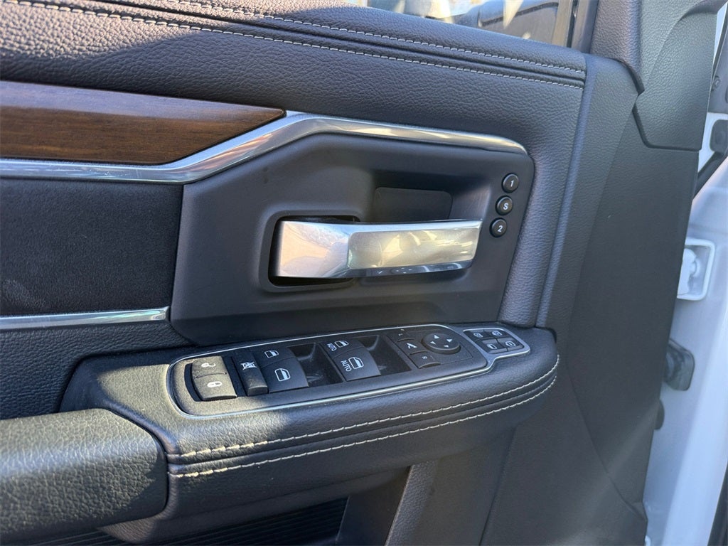 2024 RAM 2500 Laramie Crew Cab 4x4 6'4' Box