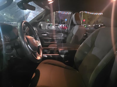 2020 RAM 2500 Big Horn Crew Cab 4X4 8' Box