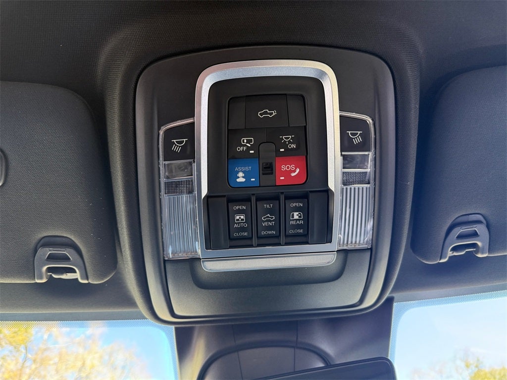 2019 RAM 2500 Limited Crew Cab 4x4 6'4' Box