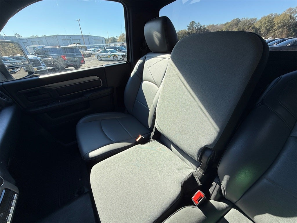 2023 RAM 4500 Chassis Tradesman/SLT