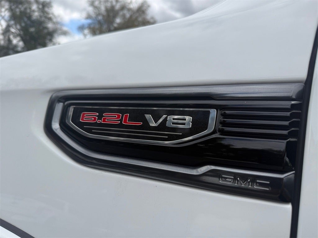 2022 GMC Sierra 1500 Limited 4WD Crew Cab Short Box AT4