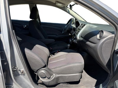 2014 Nissan Versa 1.6 SV