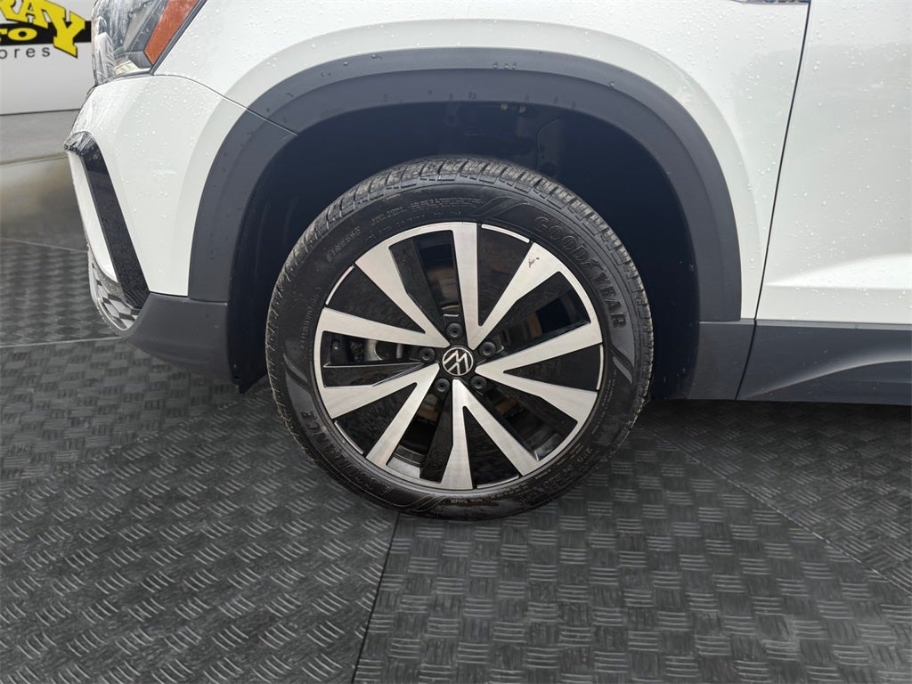 2024 Volkswagen Taos 1.5T SE