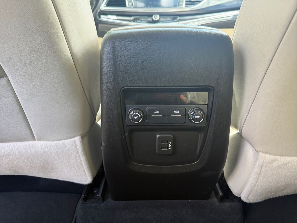 2022 Buick Enclave FWD Essence