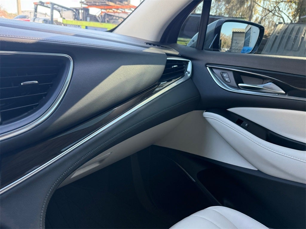 2023 Buick Enclave Essence FWD