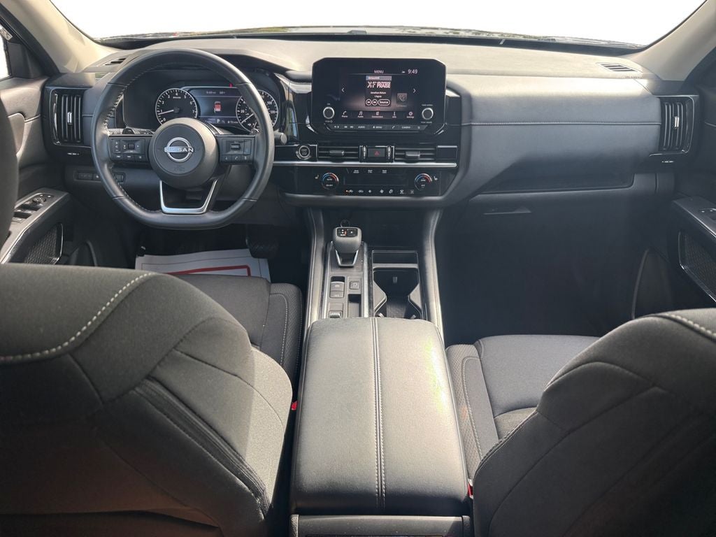 2023 Nissan Pathfinder SV FWD