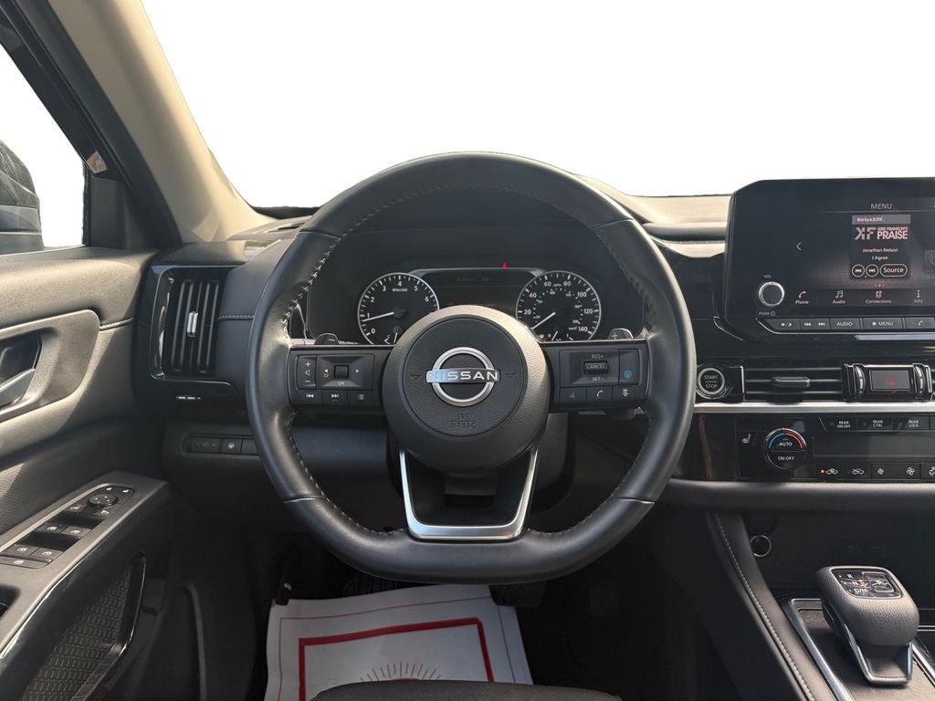 2023 Nissan Pathfinder SV FWD