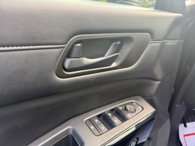 2023 Nissan Pathfinder SV FWD