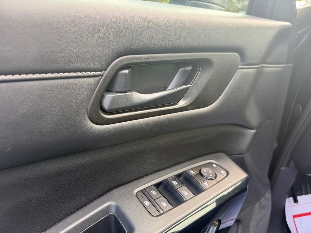 2023 Nissan Pathfinder SV FWD