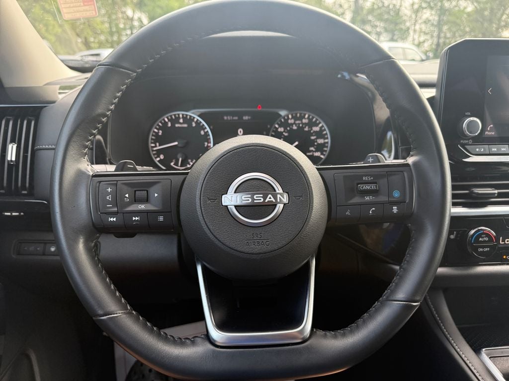 2023 Nissan Pathfinder SV FWD