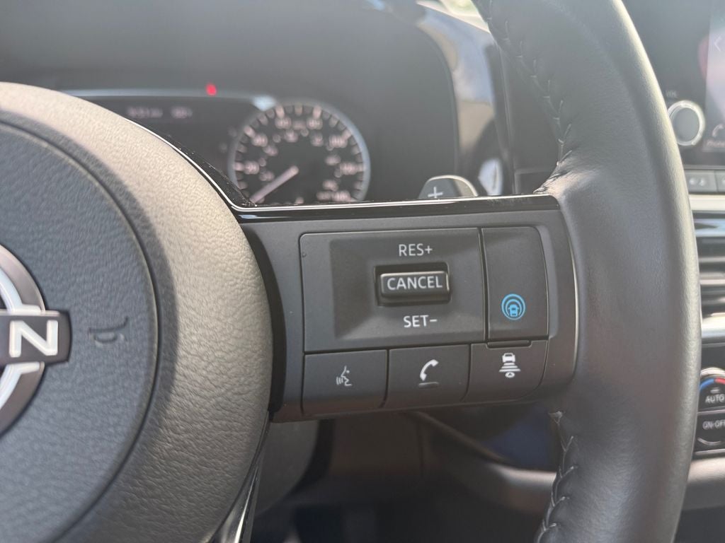 2023 Nissan Pathfinder SV FWD