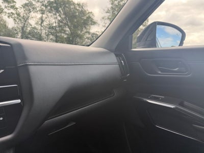 2023 Nissan Pathfinder SV FWD