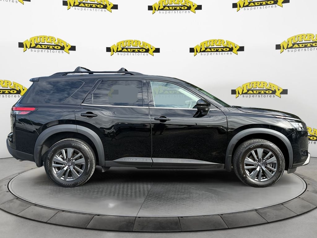 2023 Nissan Pathfinder SV FWD