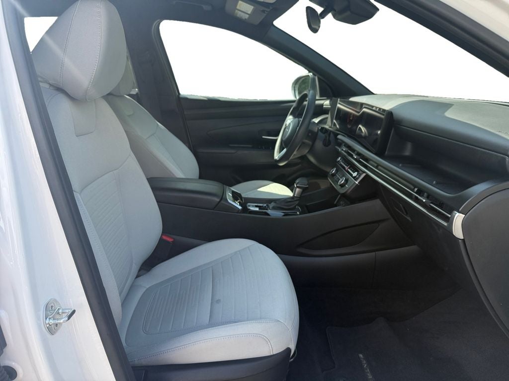 2025 Hyundai Santa Cruz SE