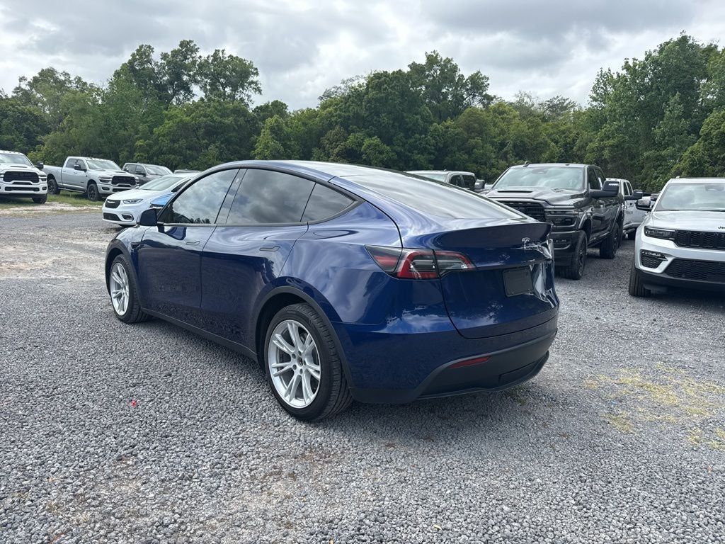 2022 Tesla Model Y Long Range Dual Motor All-Wheel Drive