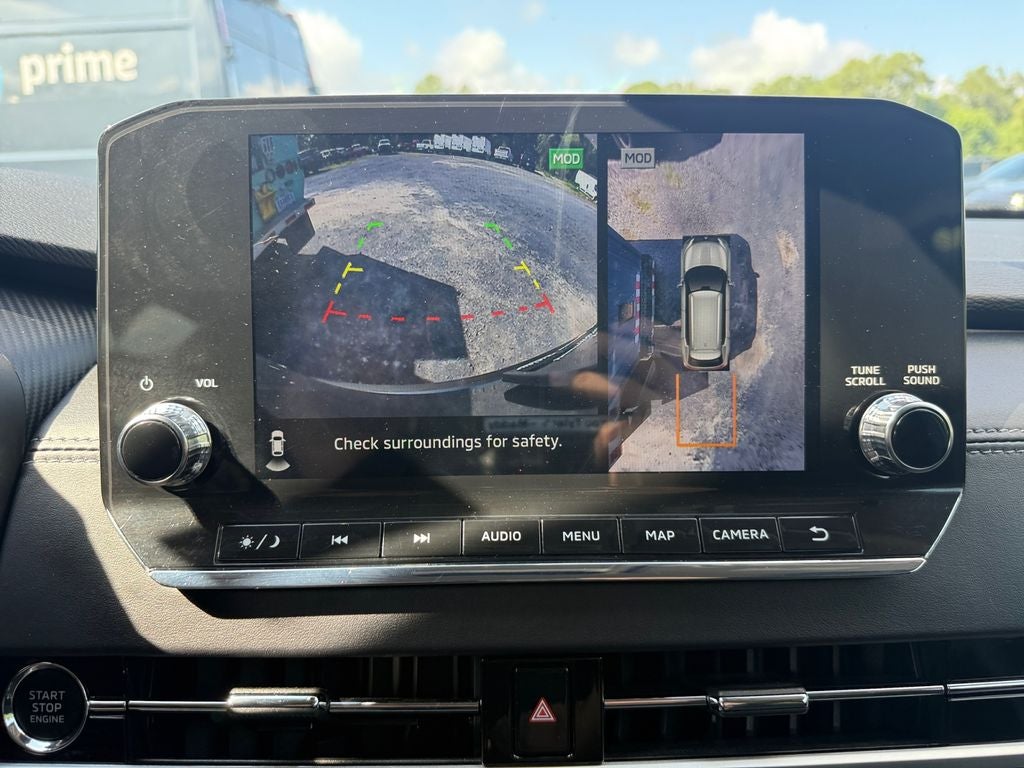 2024 Mitsubishi Outlander Base