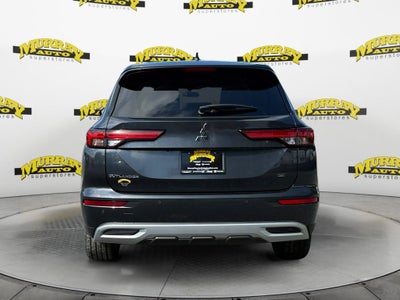 2024 Mitsubishi Outlander Base
