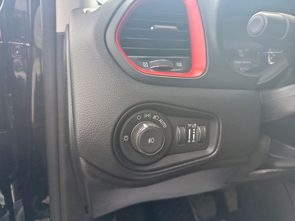 2023 Jeep Renegade Trailhawk 4x4