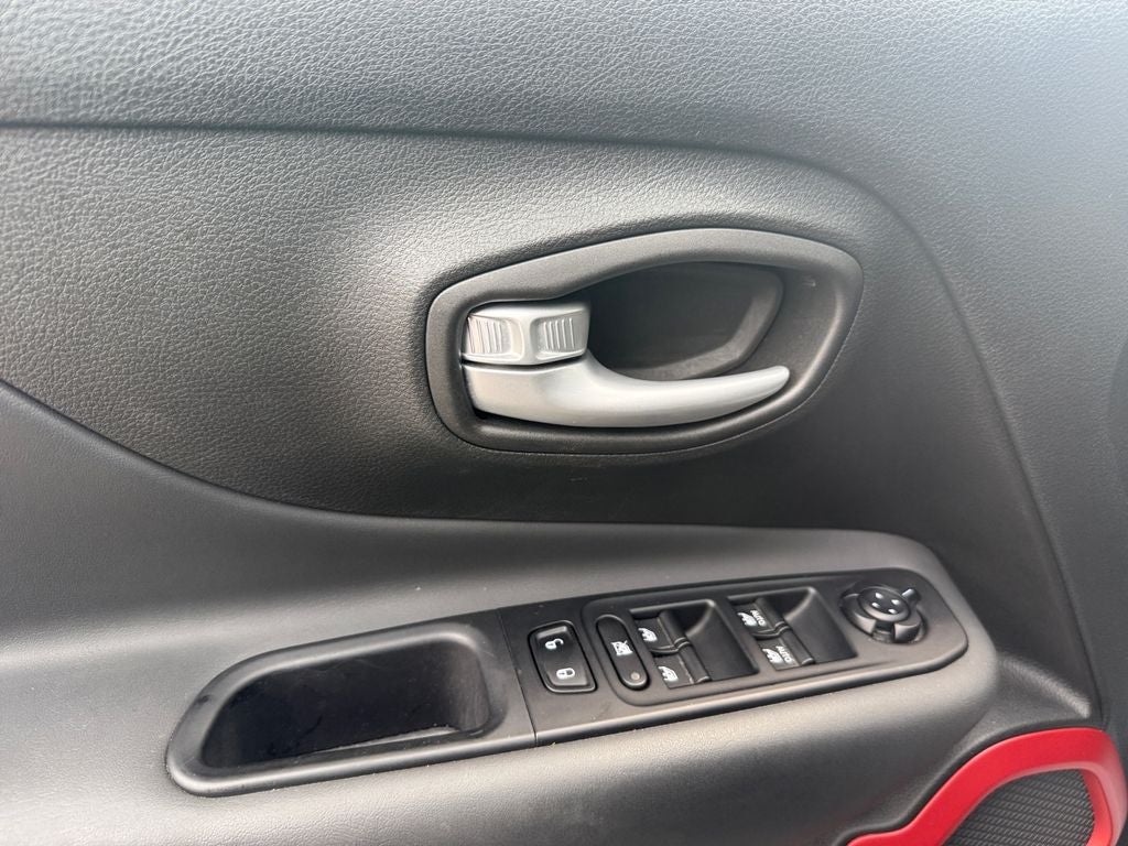 2023 Jeep Renegade Trailhawk 4x4