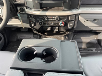 2025 Ford F-600SD XL