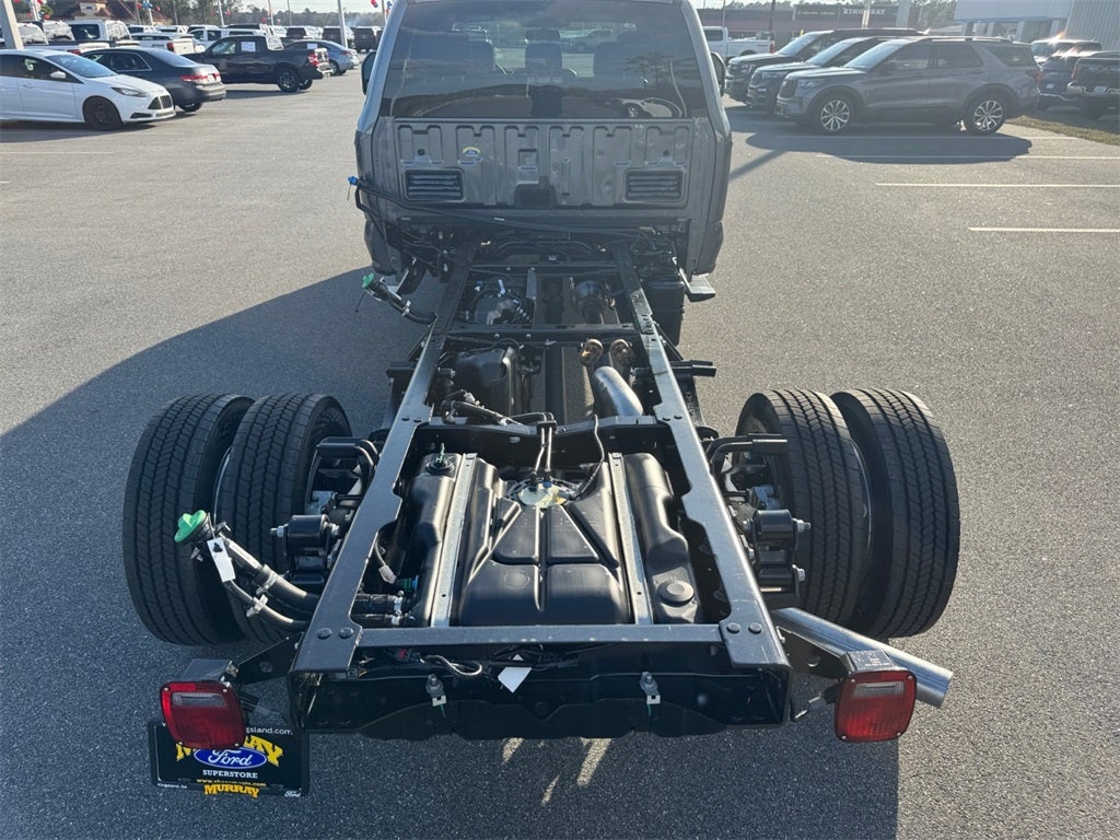 2026 Ford F-550SD Lariat DRW