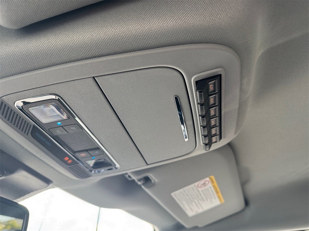 2026 Ford F-550SD Lariat DRW