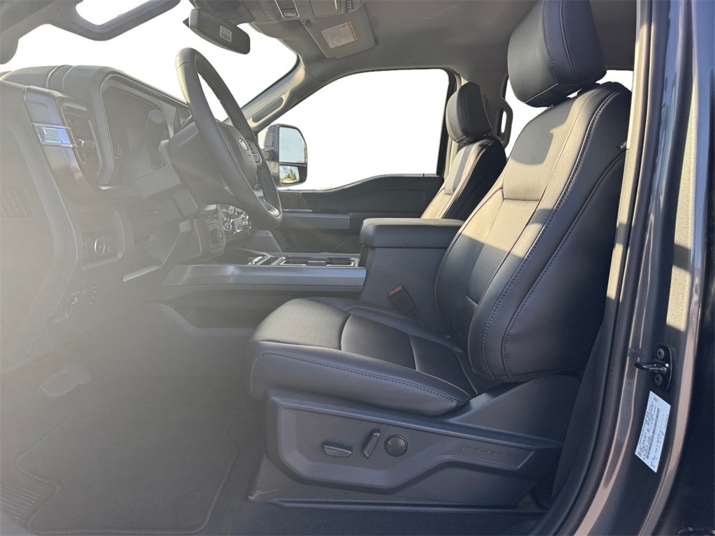 2026 Ford F-550SD Lariat DRW