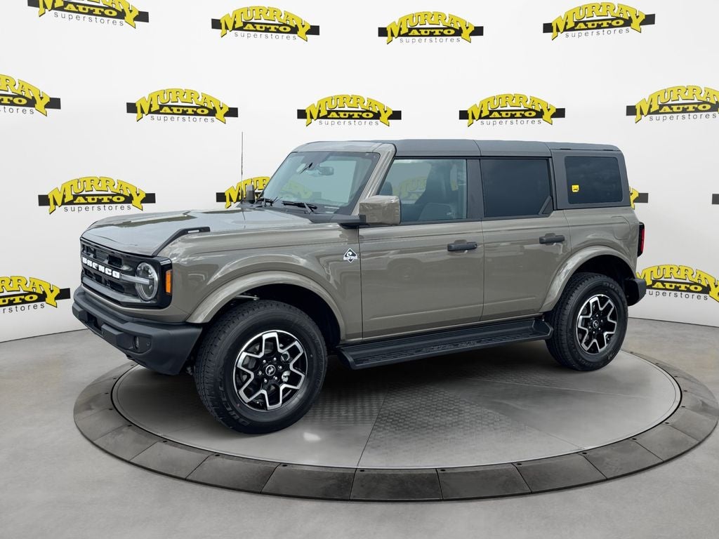 2026 Ford Bronco Outer Banks