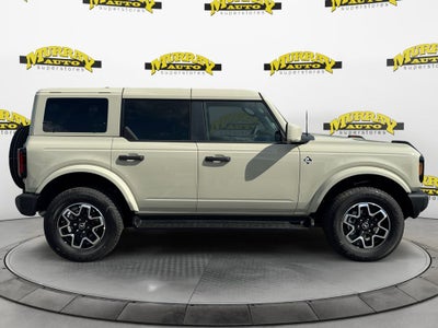 2026 Ford Bronco Outer Banks