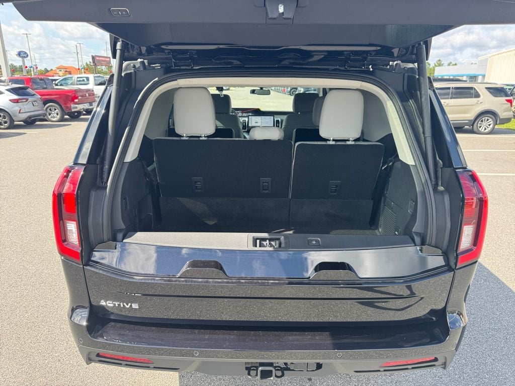 2026 Ford Expedition Active