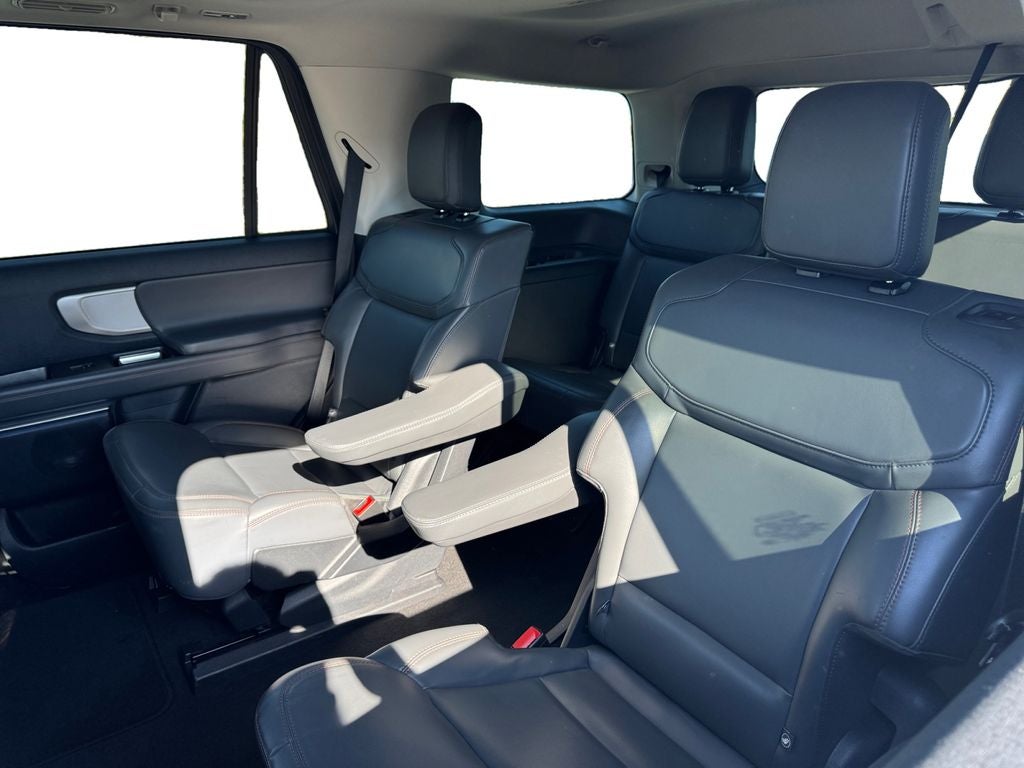 2025 Ford Expedition Active 4X4