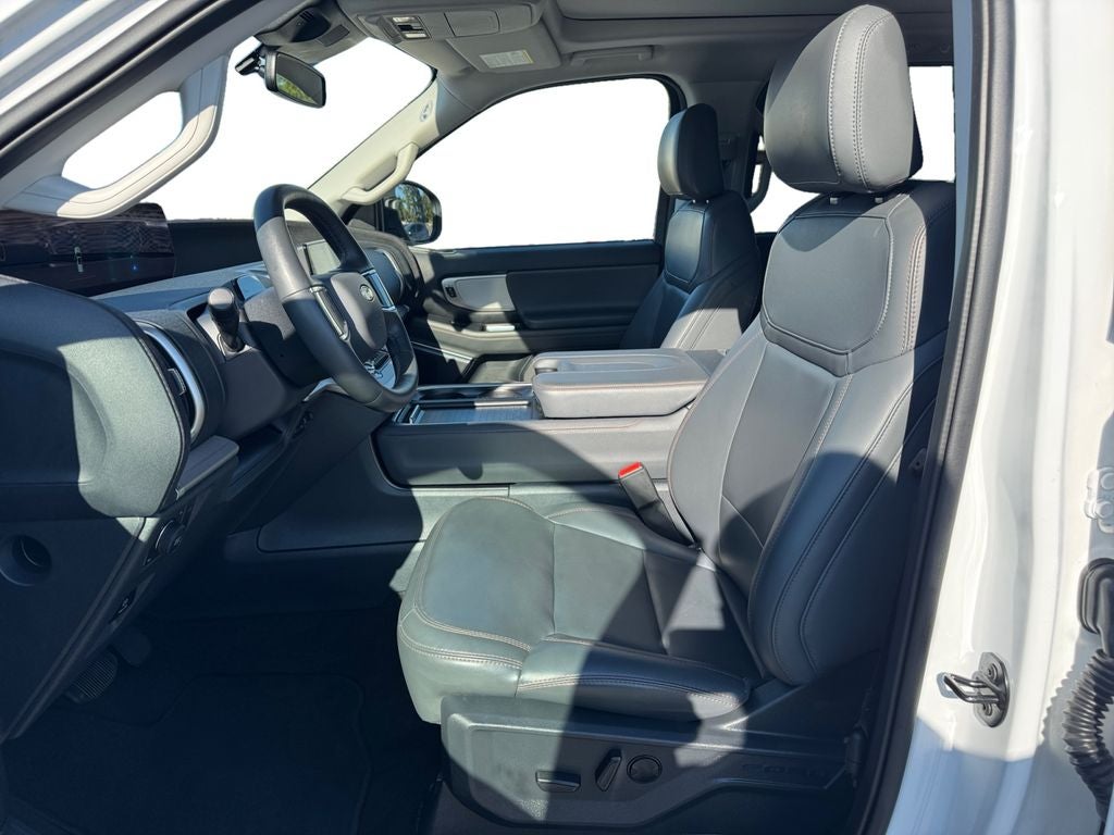 2025 Ford Expedition Active 4X4