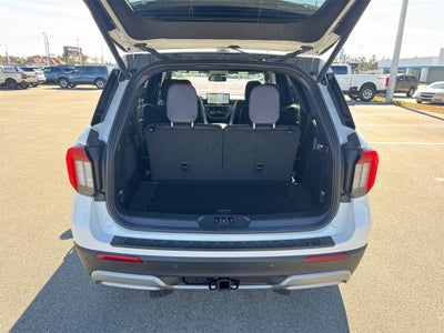 2025 Ford Explorer Platinum