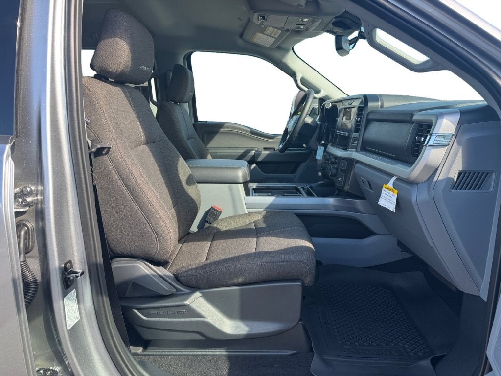 2027 Ford F-250SD XLT