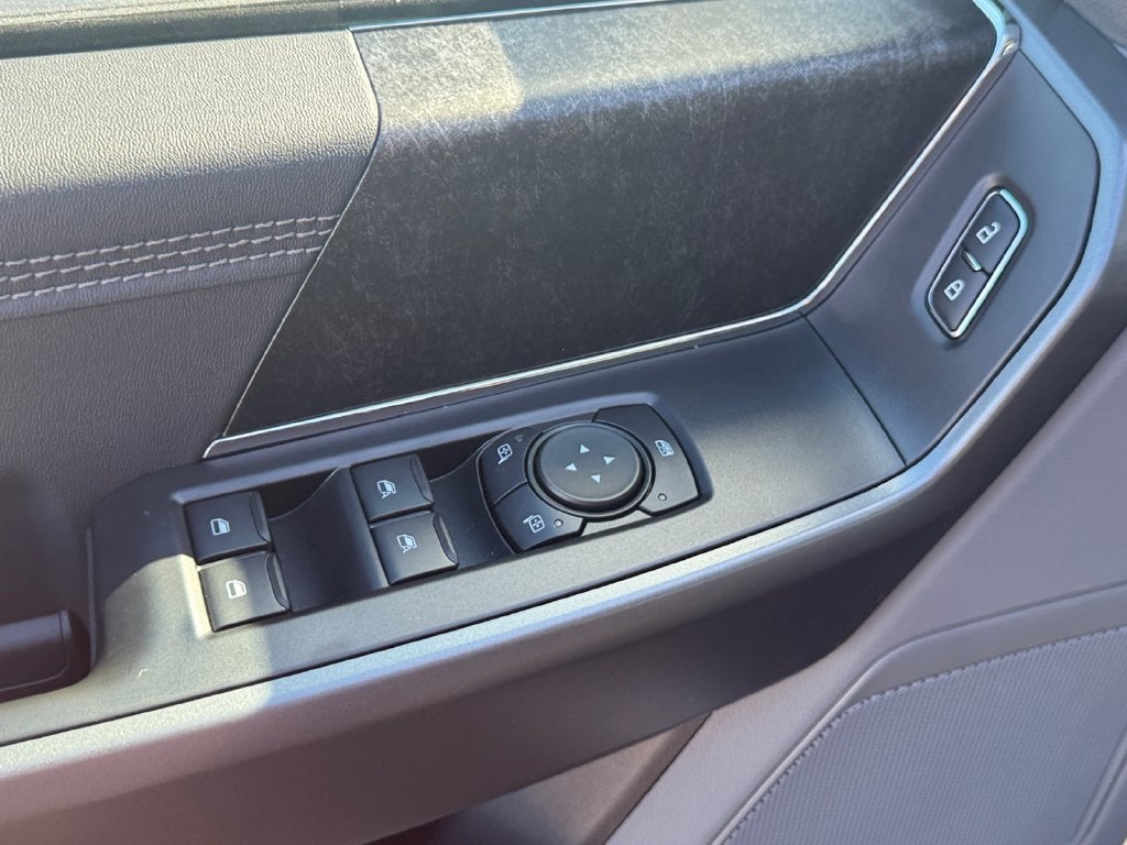 2027 Ford F-250SD XLT