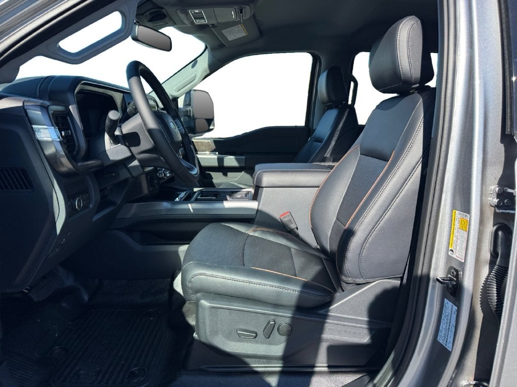 2027 Ford F-350SD Lariat